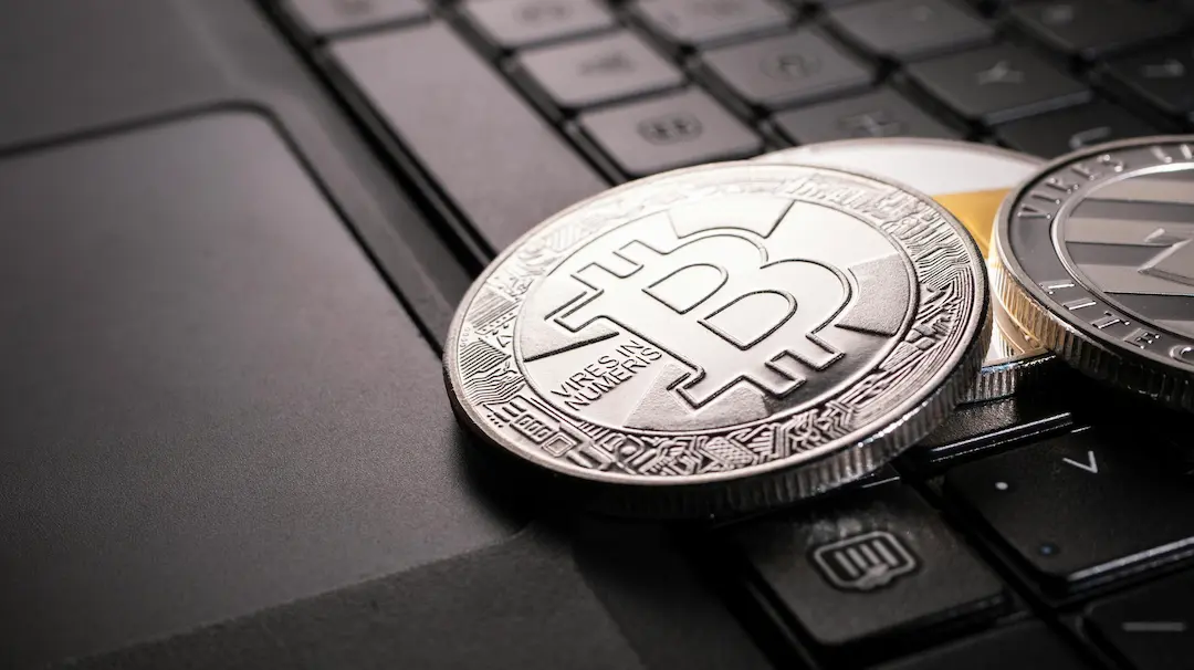 رکورد قیمت نقره و بیت کوین